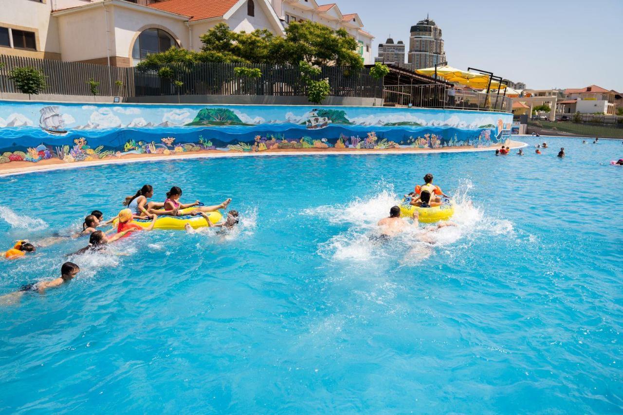 Florence моря 600 метров Aktau (Mangystau)